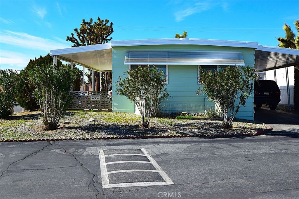 56254 29 Palms Highway 52, Yucca Valley, CA 92284 — photo 1