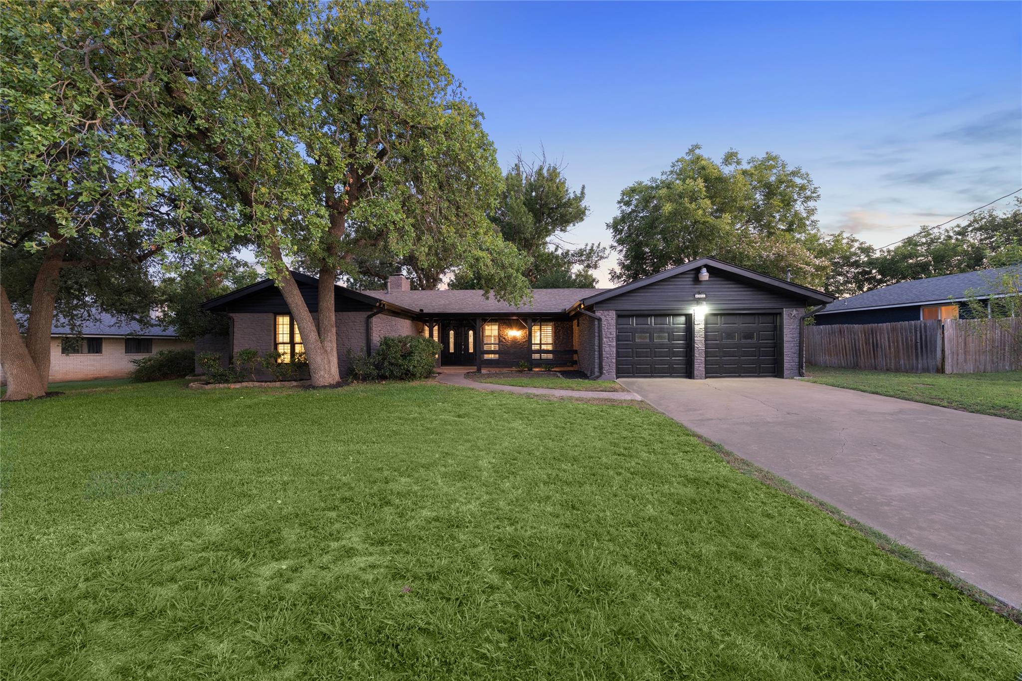 605 Meadowbrook, Georgetown, TX 78628 — photo 1
