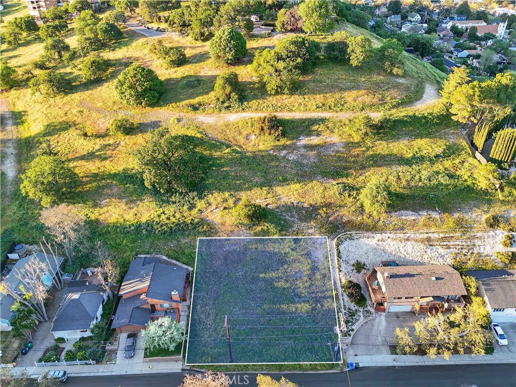 153 Pacific Avenue, Paso Robles, CA 93446 — photo 1