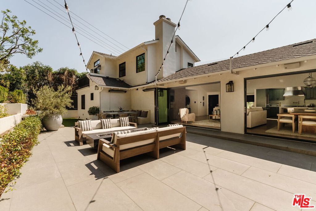 252 N Kenter Avenue, Los Angeles, CA 90049 — photo 1