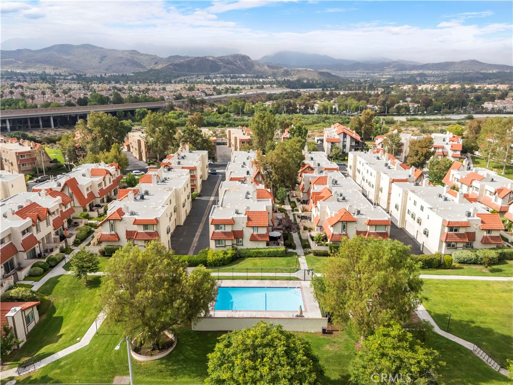 17955 River Circle 4, Canyon Country, CA 91387 — photo 1