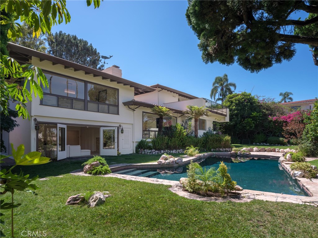 988 Via Rincon, Palos Verdes Estates, CA 90274 — photo 1