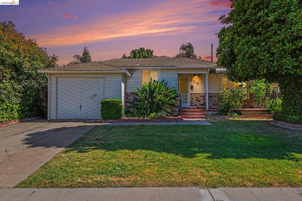 250 W 23Rd St, Tracy, CA 95376 — photo 1