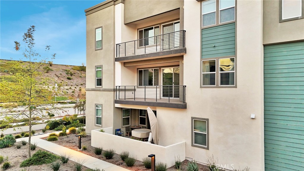26958 Sandbar Willow Pl 205, Valencia, CA 91381 — photo 1