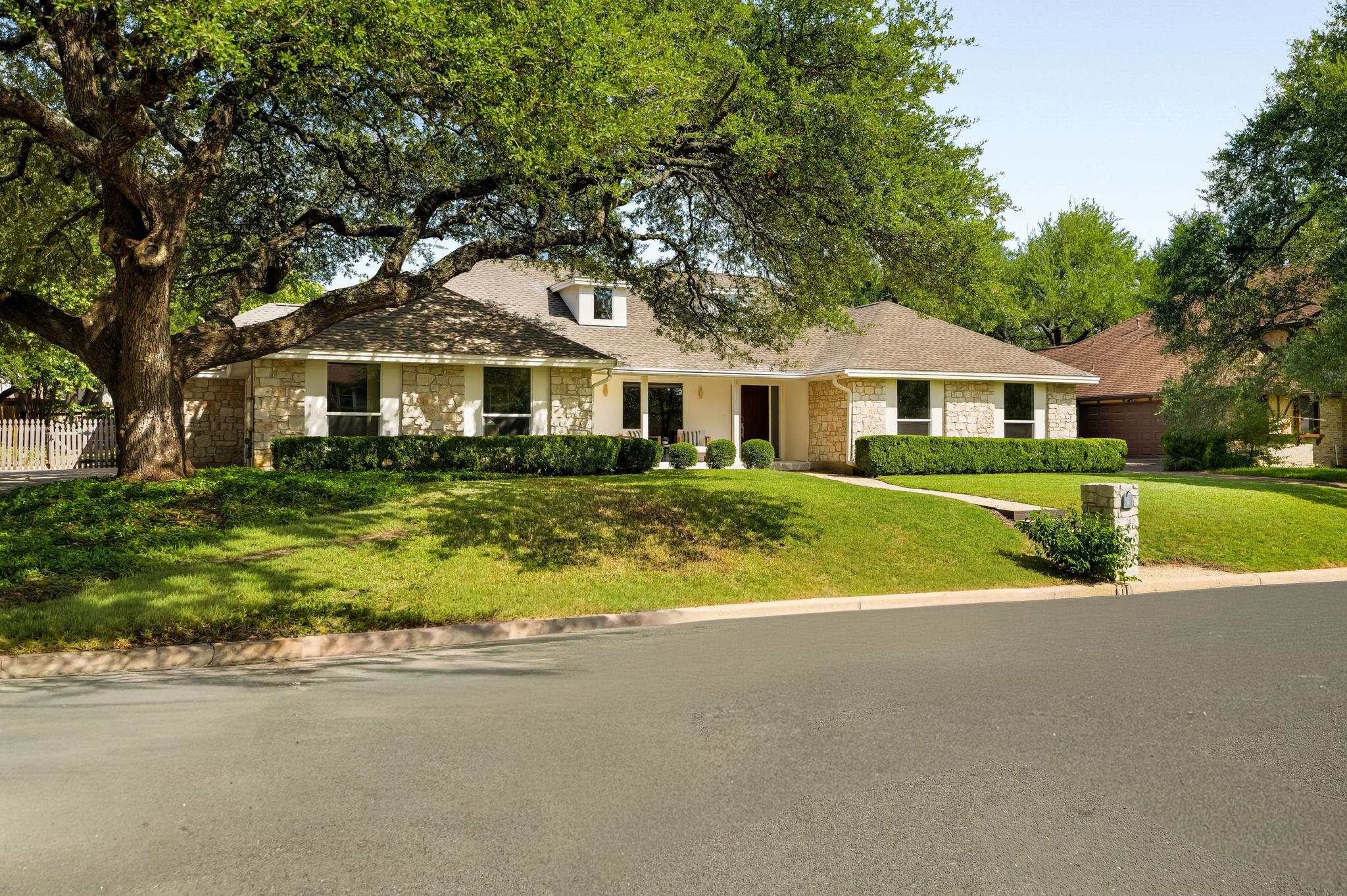 10403 Weller, Austin, TX 78750 — photo 1