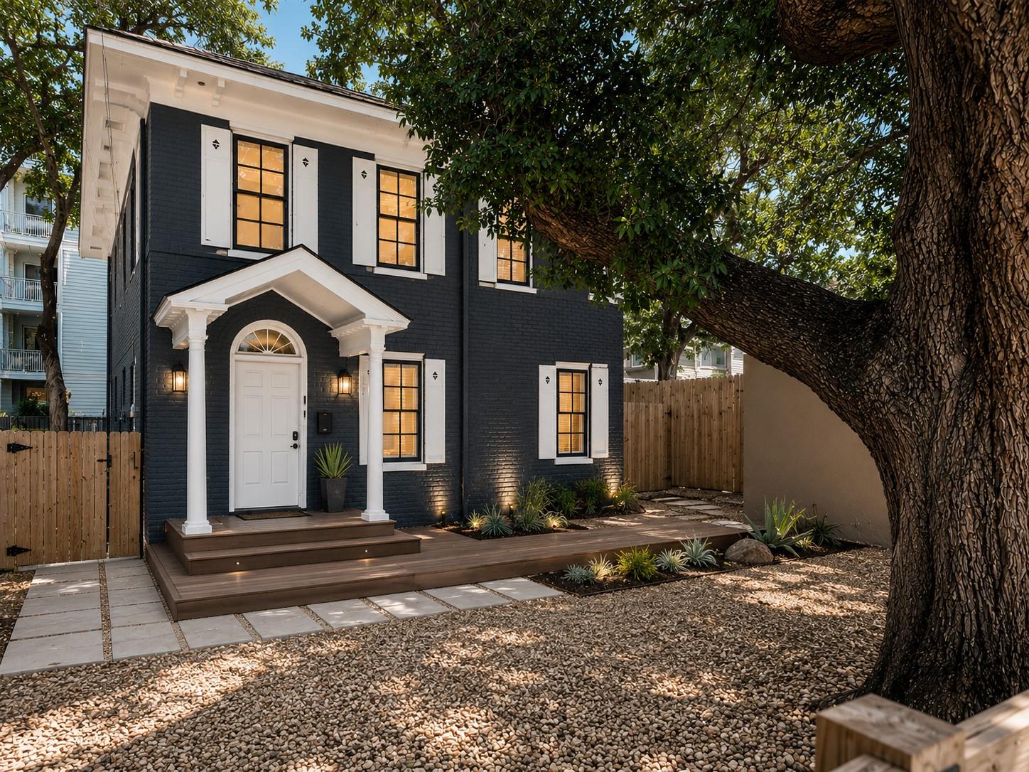 2623 Salado, Austin, TX 78705 — photo 1
