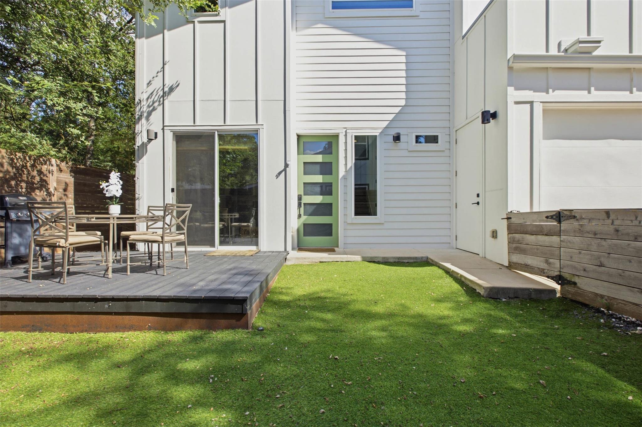 2505 11th, Austin, TX 78702 — photo 1