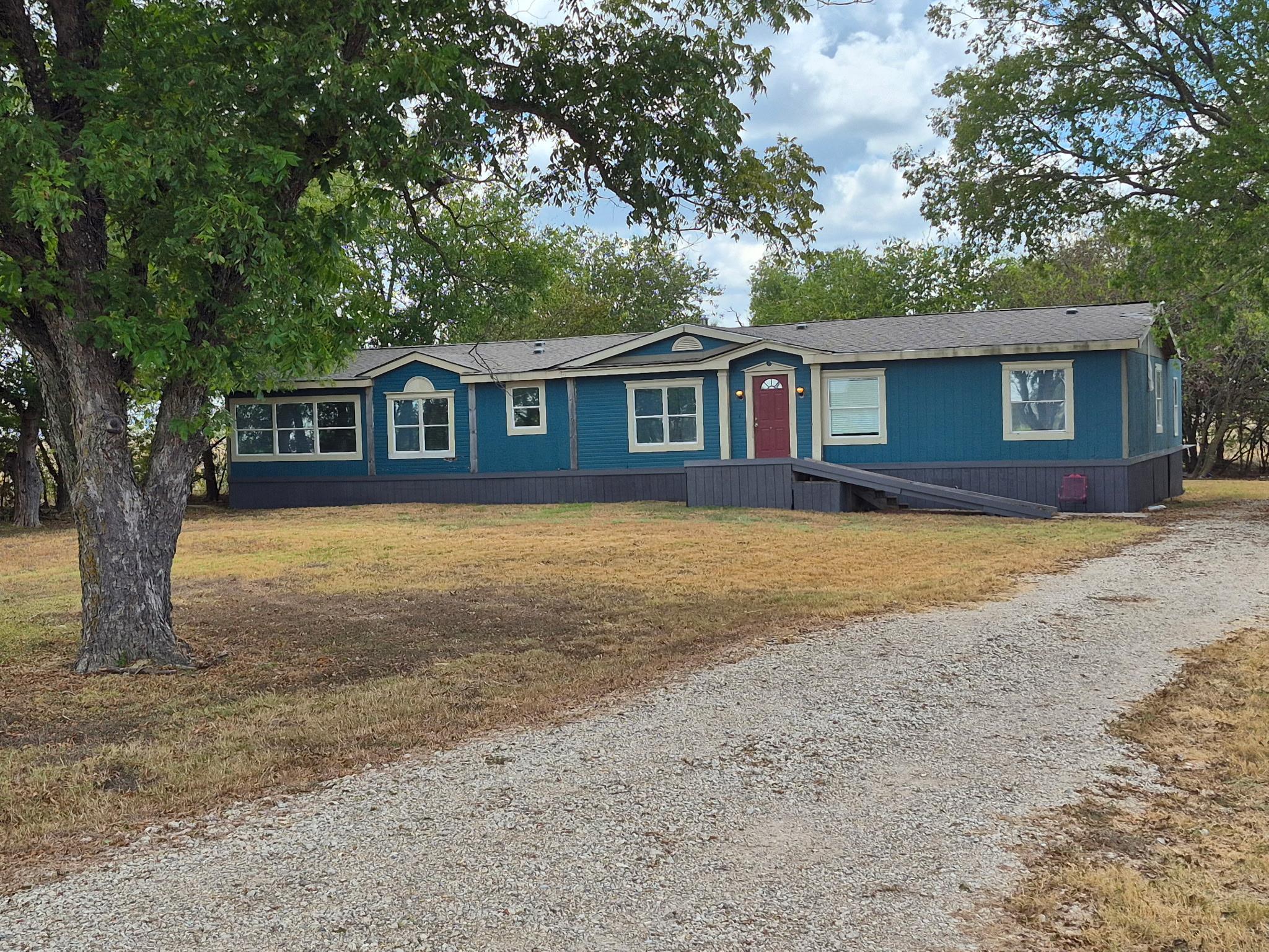 1120 Battle Lake Rd, Hallsburg, TX 76682 — photo 1