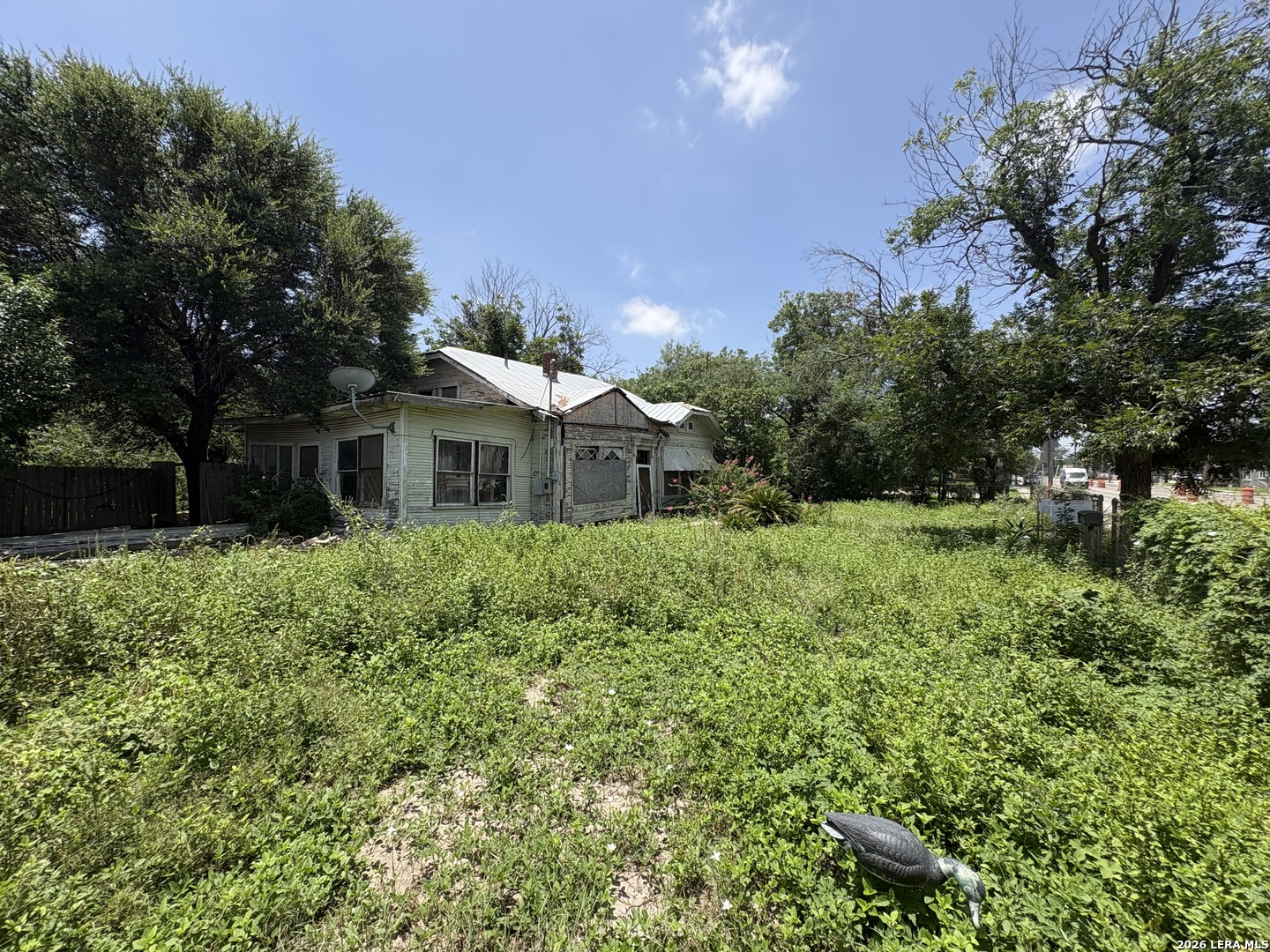 555 W Main St, ,  78801 — photo 1