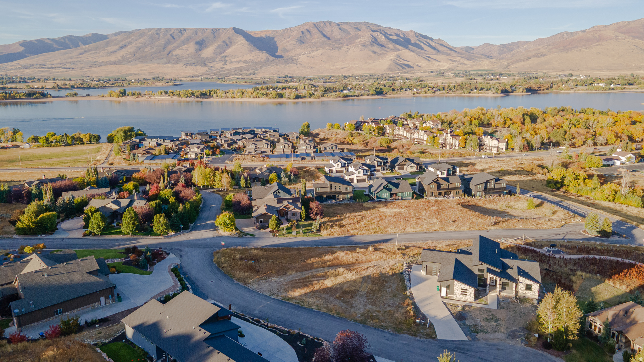 1018 S MEADOWLARK LN, Huntsville, UT 84317 — photo 1