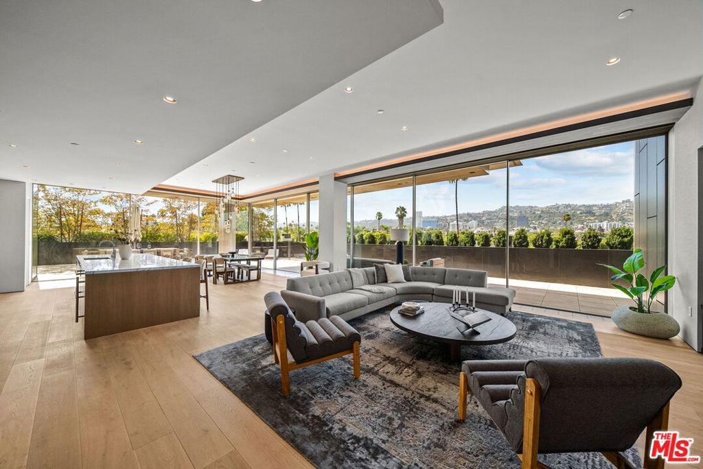 8899 Beverly Boulevard 4A, West Hollywood, CA 90048 — photo 1