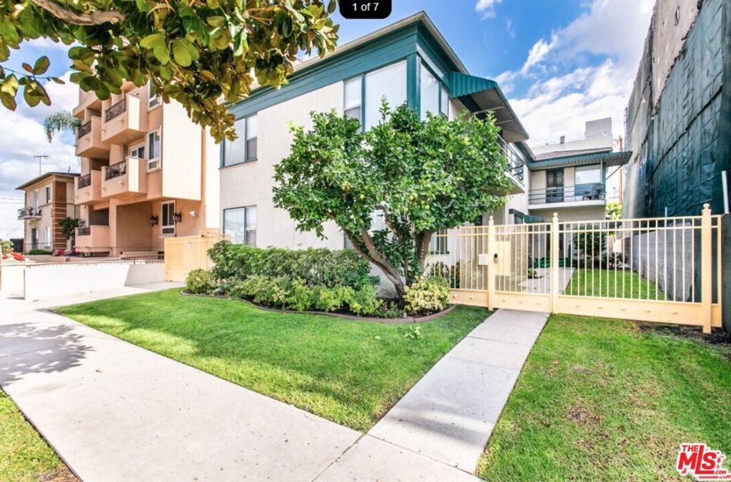 120 N Orlando Avenue, Los Angeles, CA 90048 — photo 1
