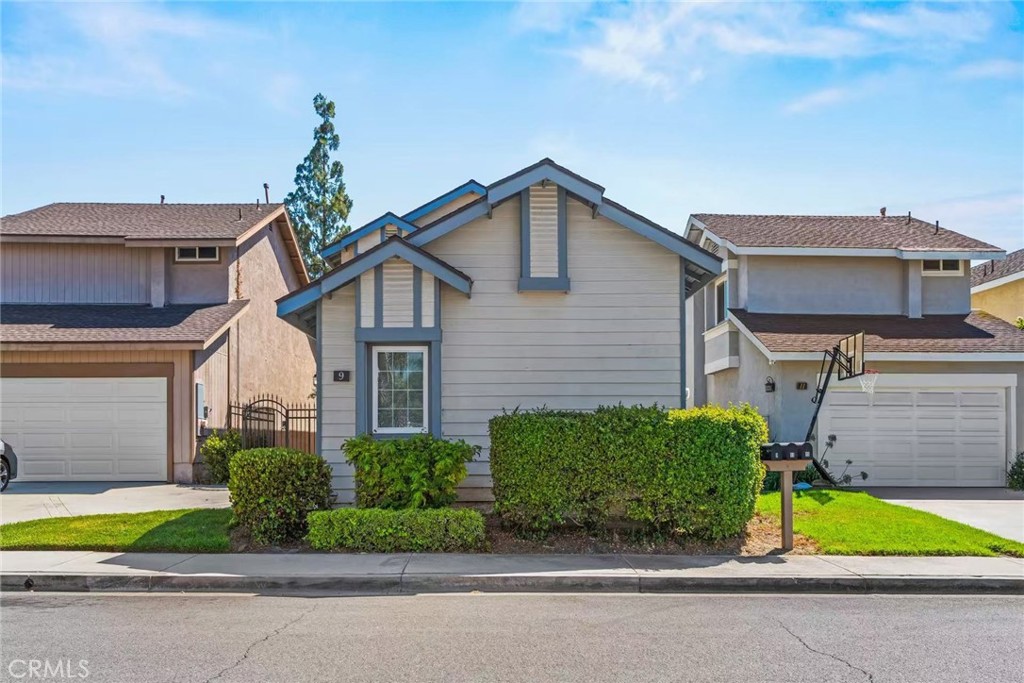 9 Southampton, Irvine, CA 92620 — photo 1