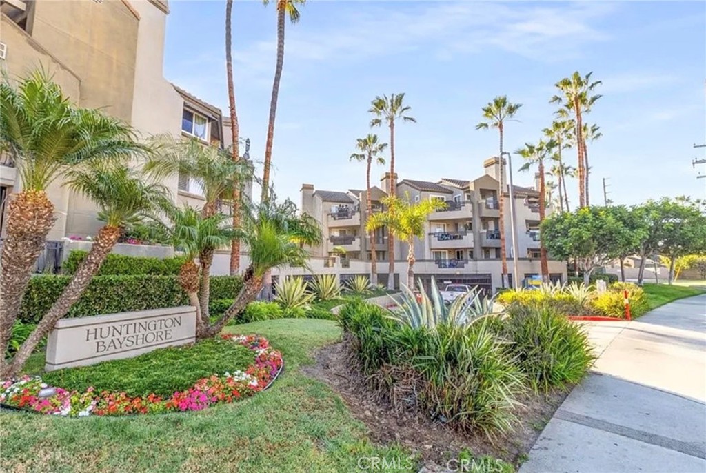 430 Lake Street, Huntington Beach, CA 92648 — photo 1