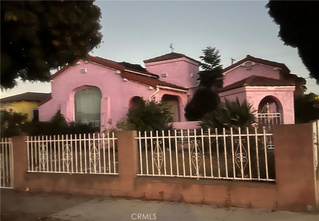 1960 W 84th, Los Angeles, CA 90047 — photo 1