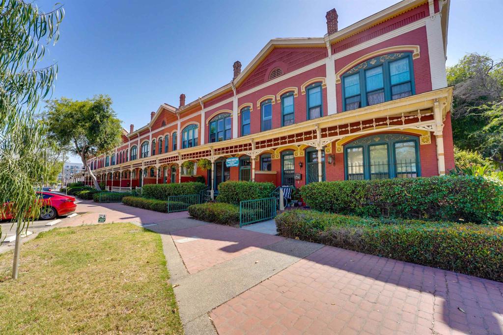 906 A Ave, National City, CA 91950 — photo 1