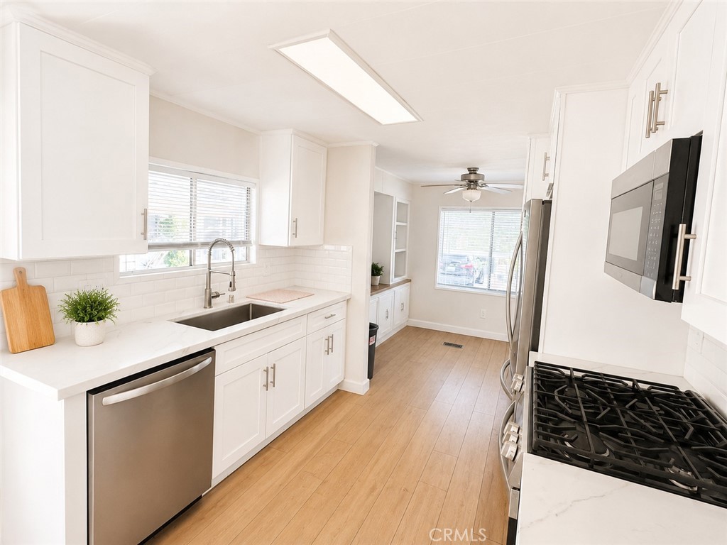 15621 Beach 84, Westminster, CA 92683 — photo 1