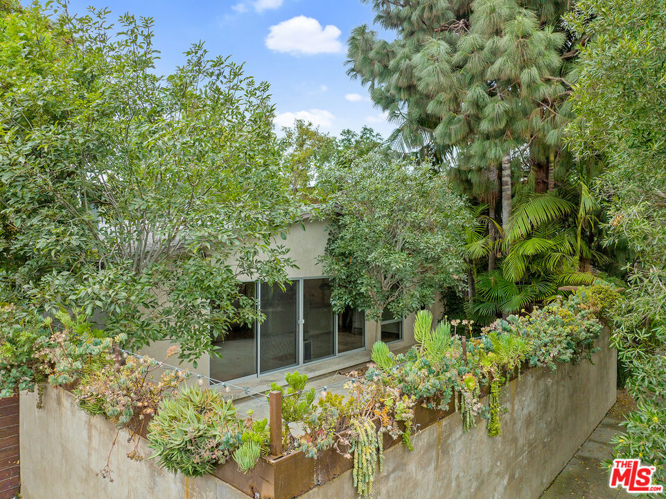 625 Santa Clara Avenue, Venice, CA 90291 — photo 1