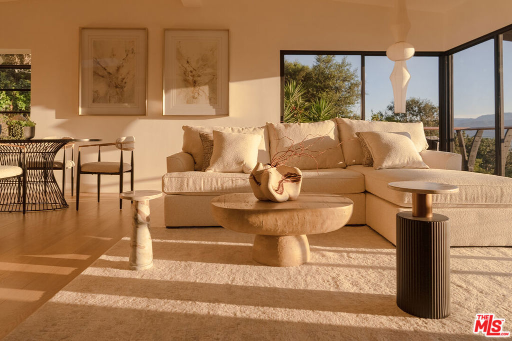 7802 Torreyson Drive, Los Angeles, CA 90046 — photo 1