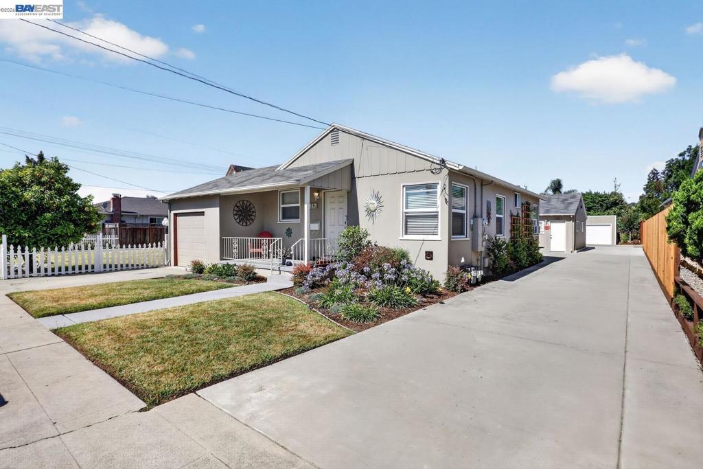 20843 Chester St, Castro Valley, CA 94546 — photo 1