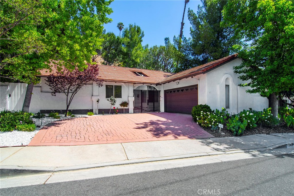 19611 Rosita Street, Tarzana, CA 91356 — photo 1