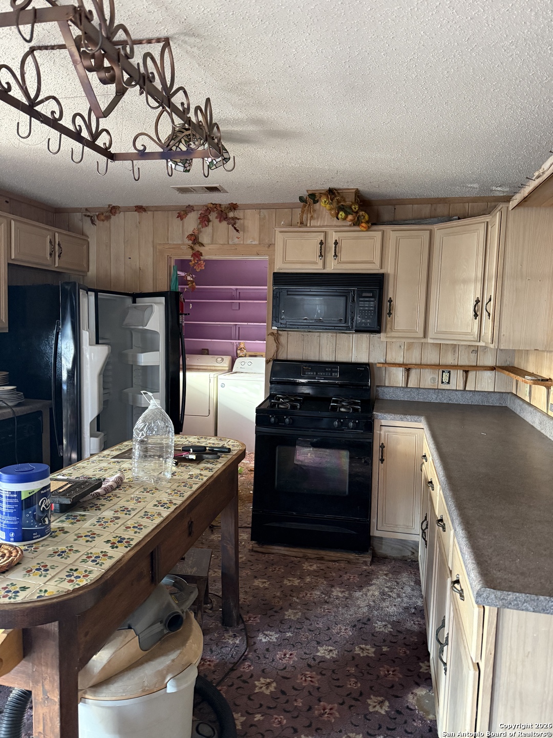 888 S US HIGHWAY 281, Pleasanton, TX 78064 — photo 1