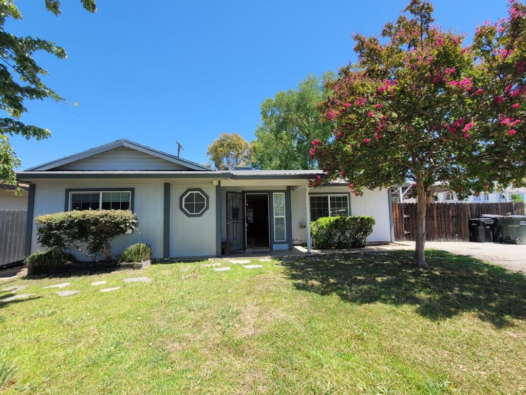 2100 Madera Road, Sacramento, CA 95825 — photo 1