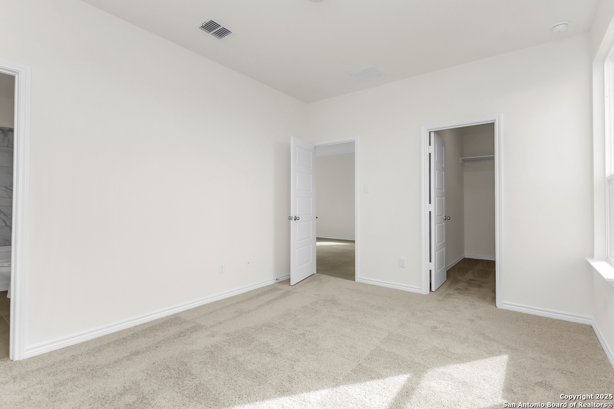 4121 WOODSIDE DR, ,  78155 — photo 1
