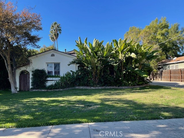 6709 Vesper, Van Nuys, CA 91405 — photo 1
