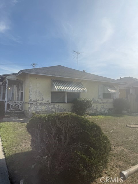 13502 S San Pedro, Los Angeles, CA 90061 — photo 1