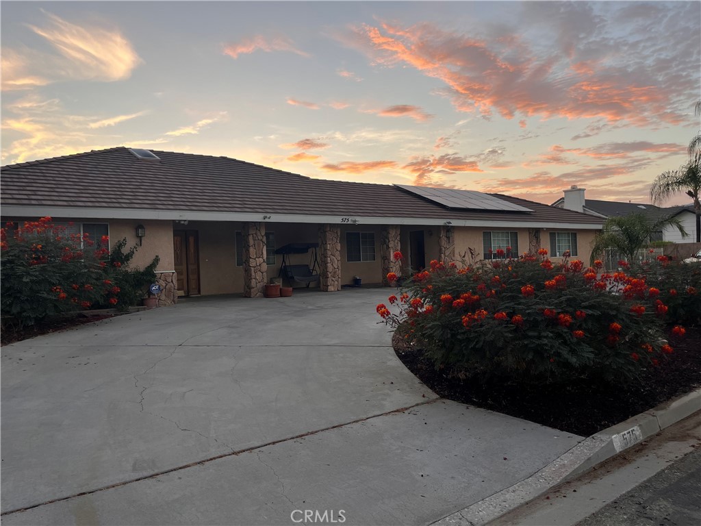 575 Lauresa, Hemet, CA 92544 — photo 1