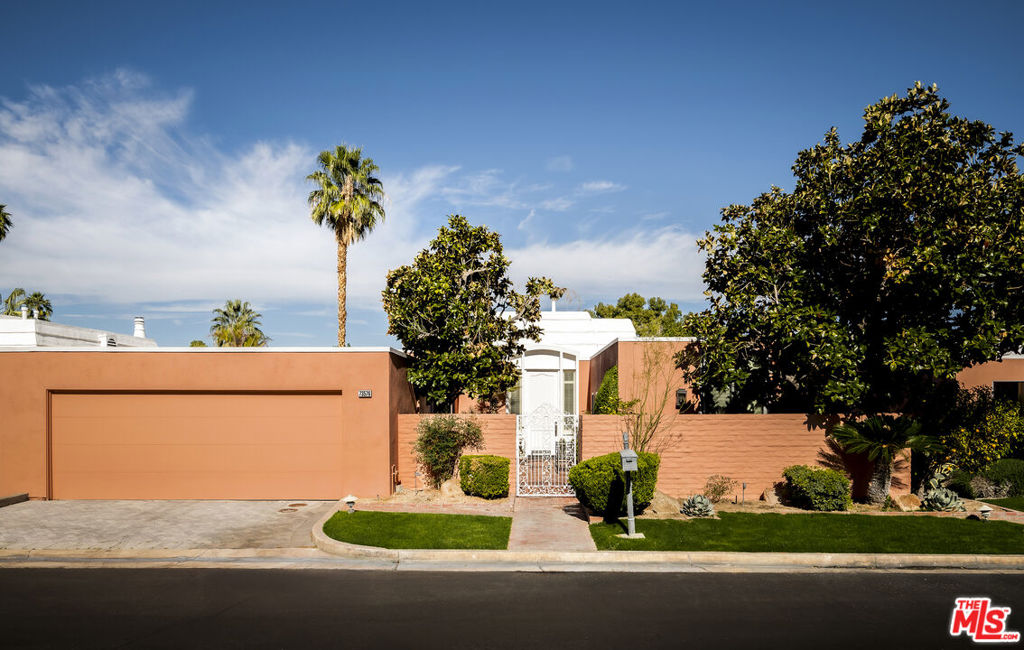 73576 Malabata Drive, Palm Desert, CA 92260 — photo 1