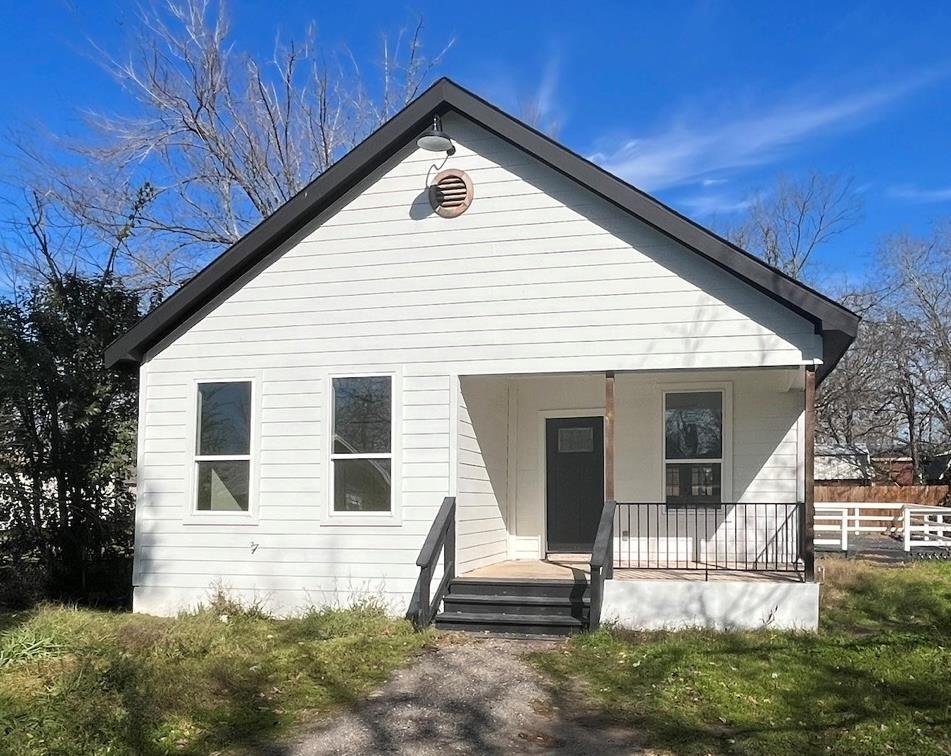 115 Ila, Elgin, TX 78621 — photo 1