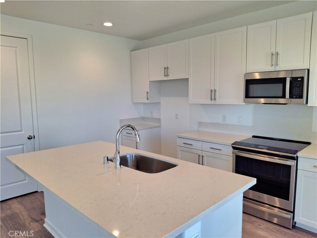 31367 TRAPPERS Loop, Winchester, CA 92596 — photo 1
