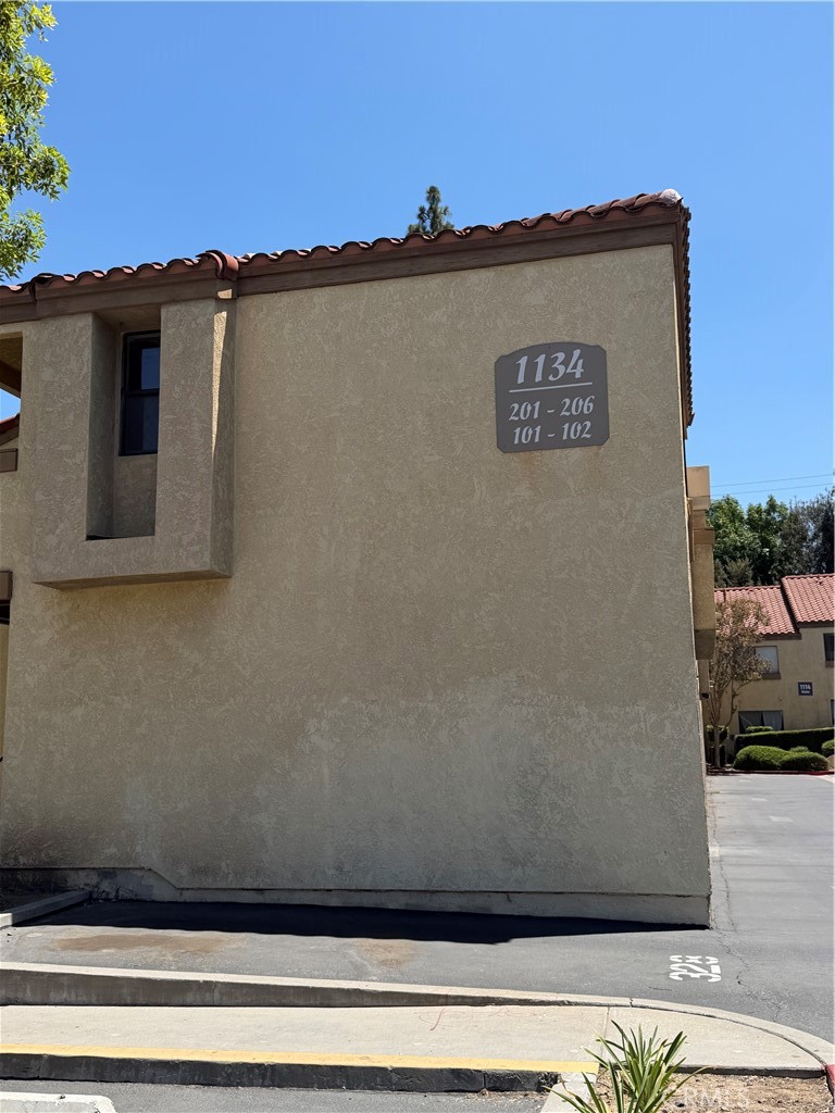 1134 W Blaine, Riverside, CA 92507 — photo 1