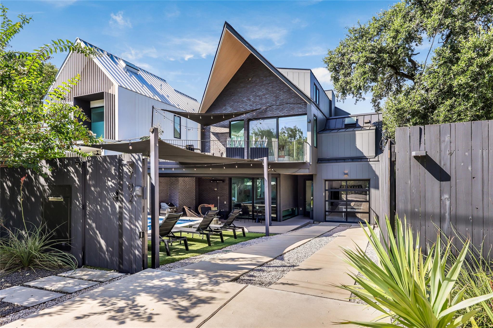 702 Elizabeth, Austin, TX 78704 — photo 1