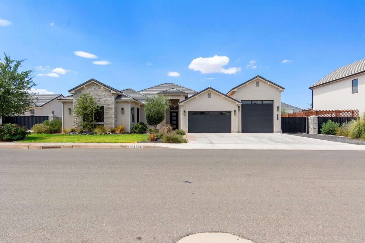 3834 S McKenzie LN, Washington, UT 84780 — photo 1