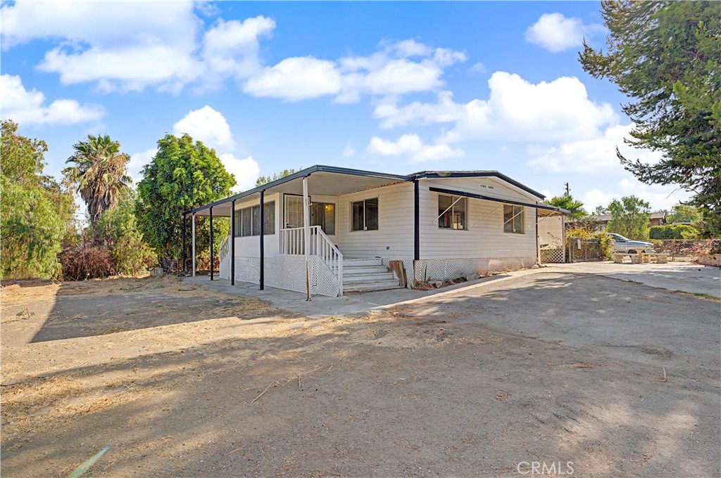 18580 Decker, Perris, CA 92570 — photo 1