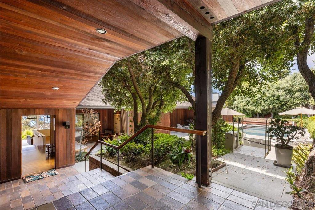 8496 Westway Dr, La Jolla, CA 92037 — photo 1