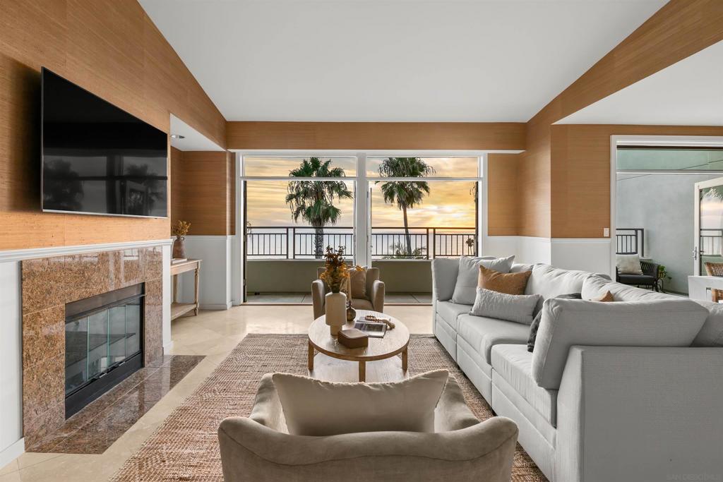 5430 La Jolla Boulevard C302, La Jolla, CA 92037 — photo 1