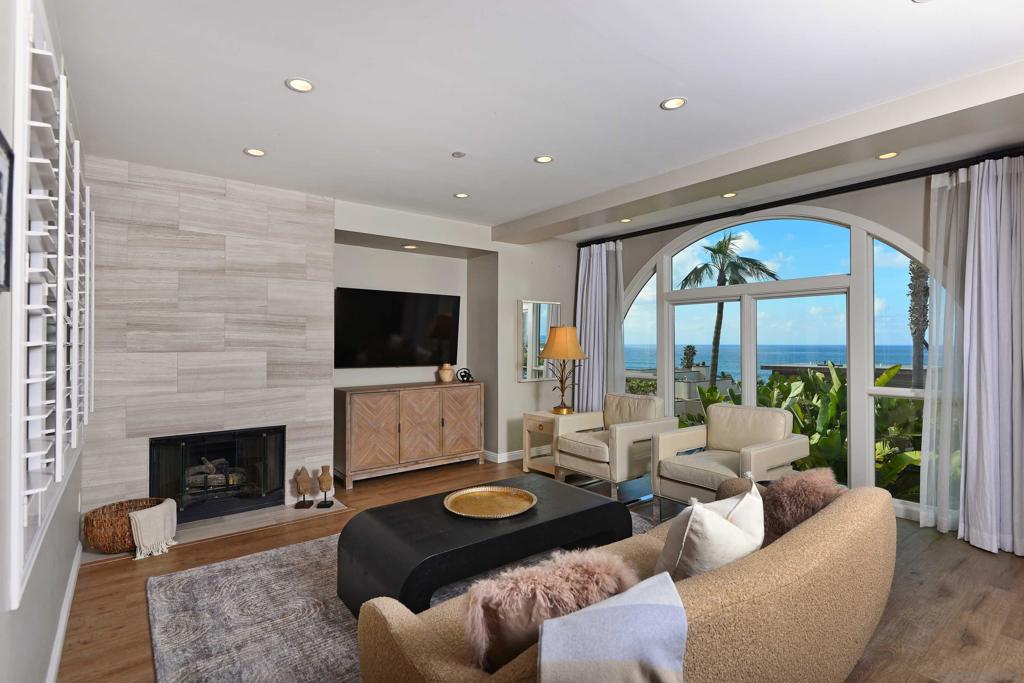 5430 La Jolla Boulevard C202, La Jolla, CA 92037 — photo 1