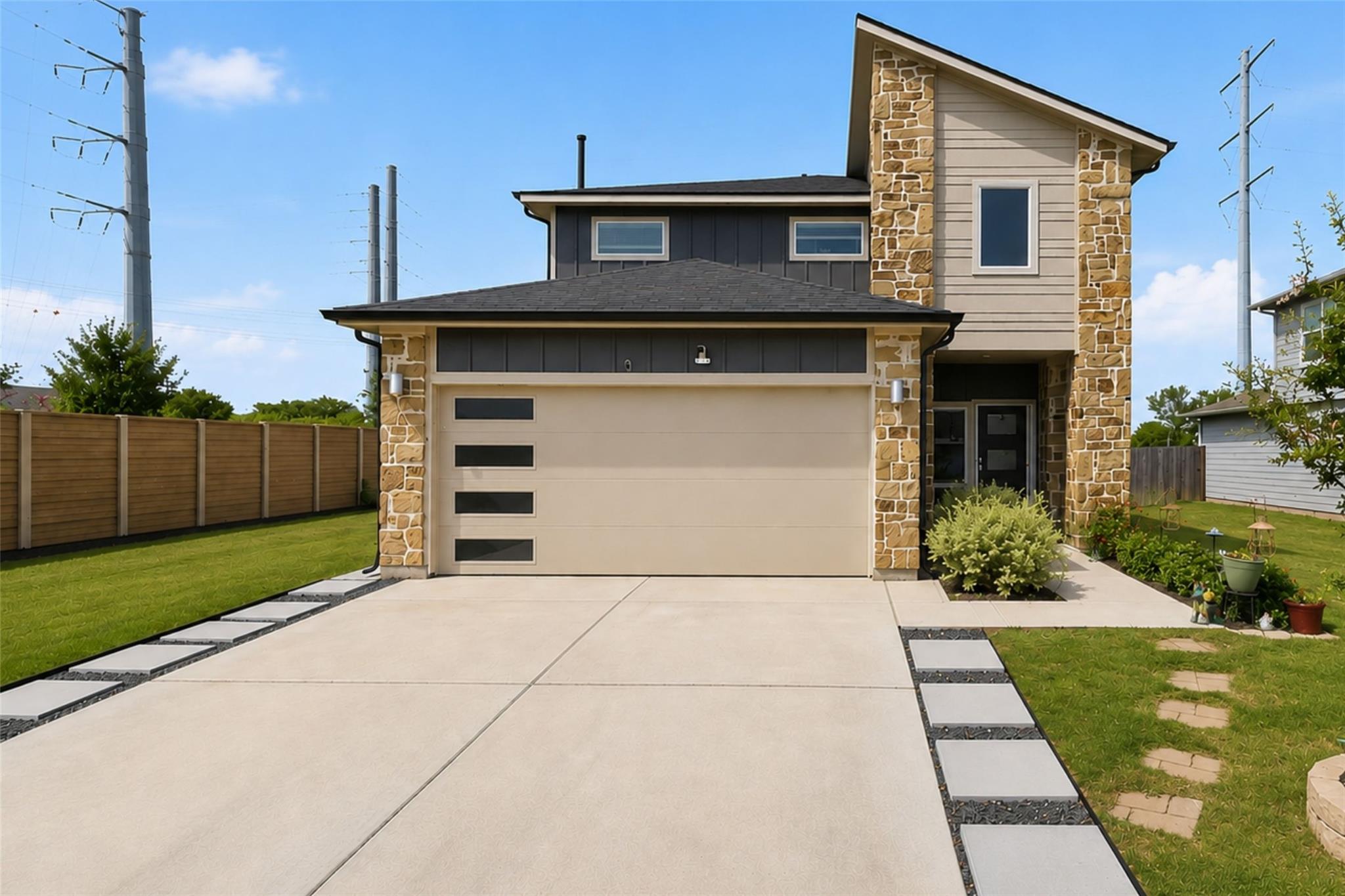 307 Wilshire, San Marcos, TX 78666 — photo 1