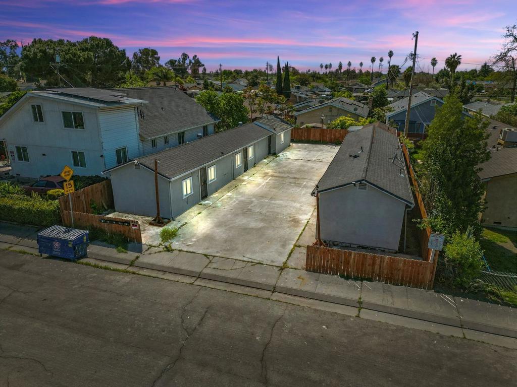 462 Delhi Avenue