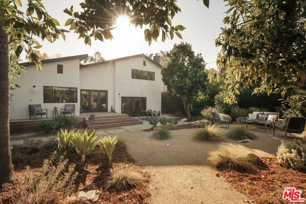 420 S Reese Place, Burbank, CA 91506 — photo 1