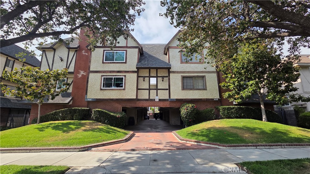 659 Alexander Street 5, Glendale, CA 91203 — photo 1