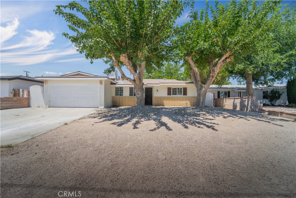 44933 16th W, Lancaster, CA 93534 — photo 1