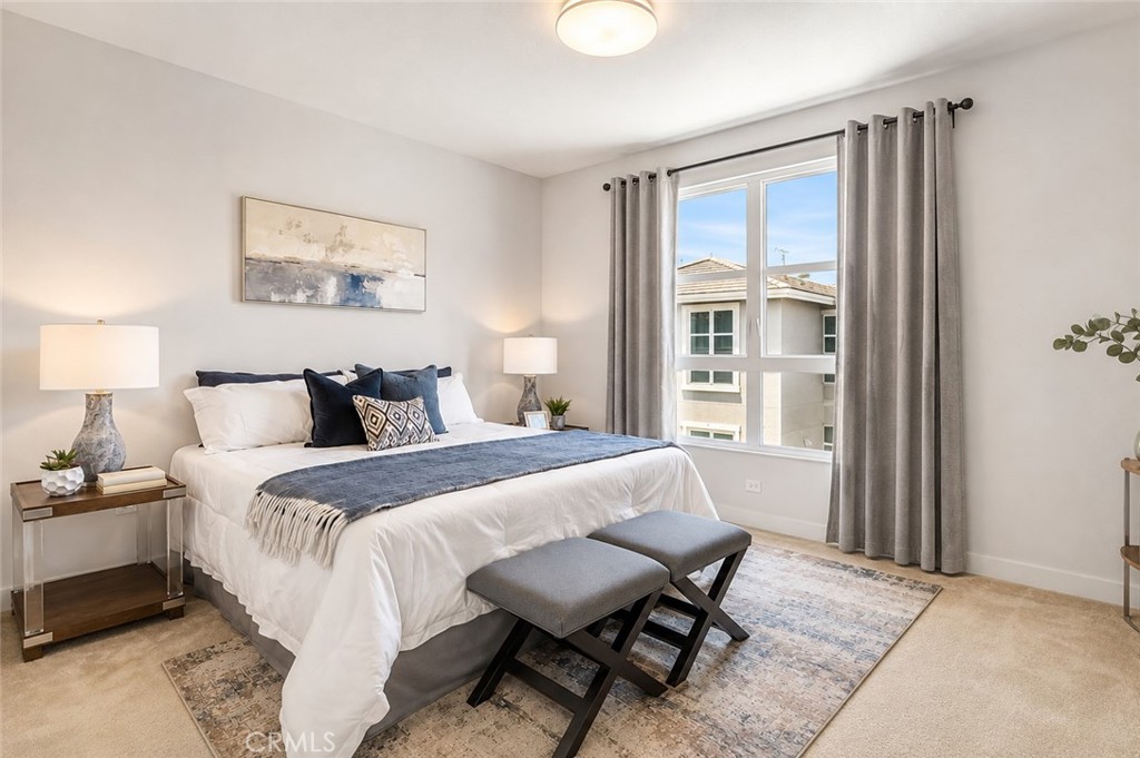 2700 41 E Chaucer E 41, Los Angeles, CA 90065 — photo 1