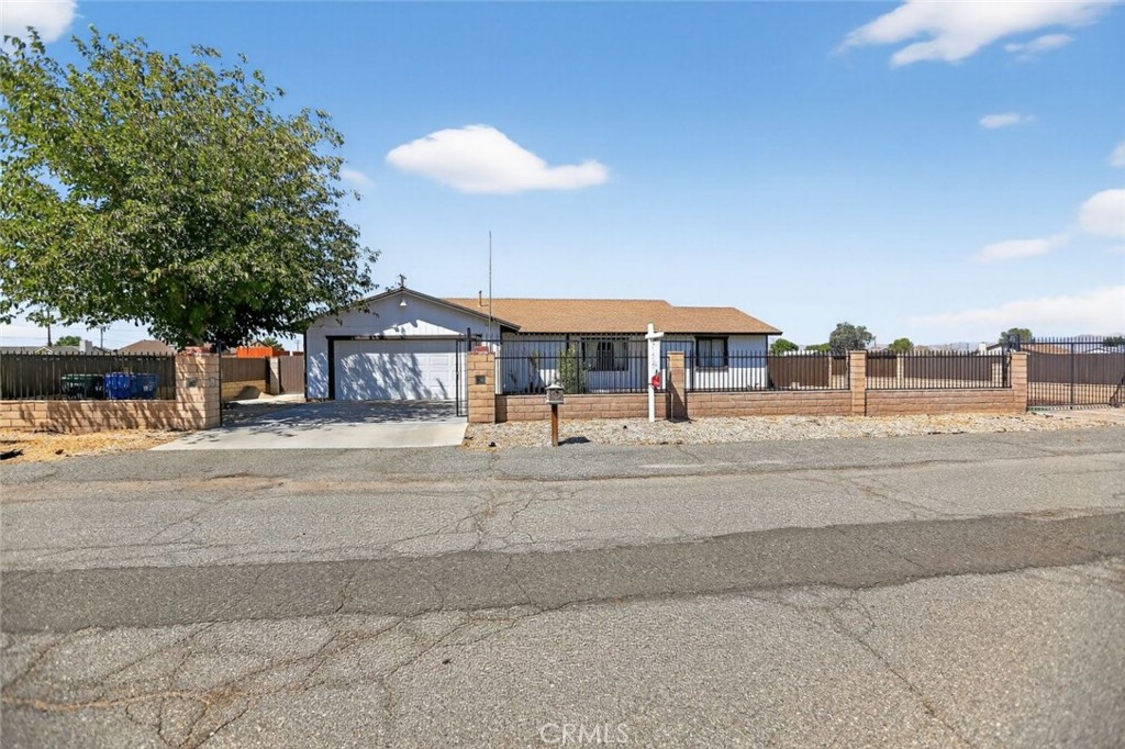 21101 Hacienda Boulevard, California City, CA 93505 — photo 1