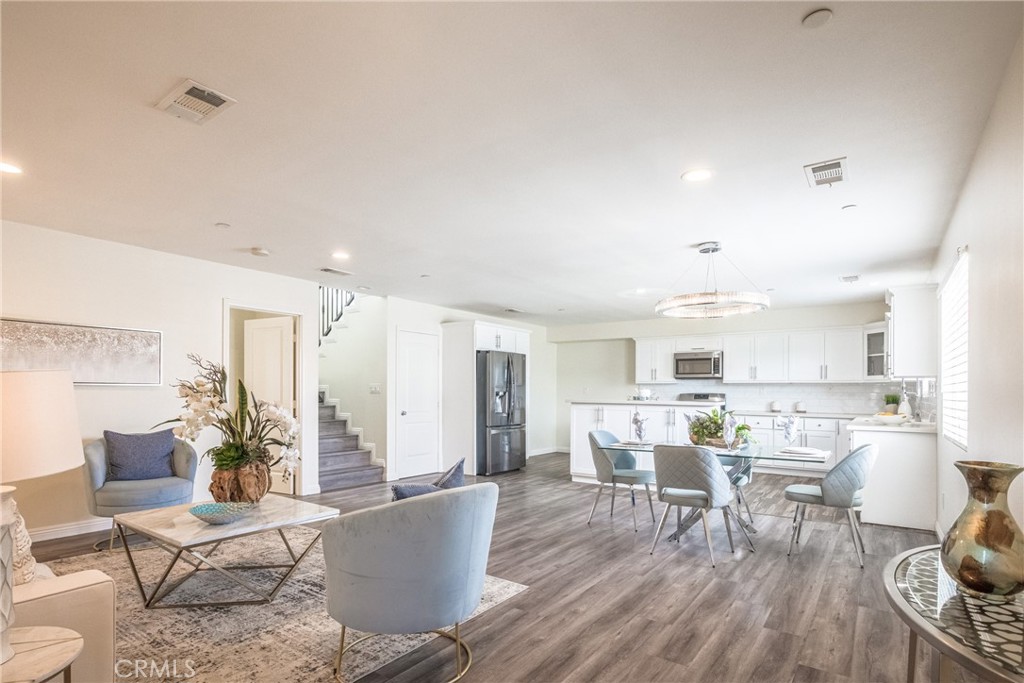 424 W 2nd, San Pedro, CA 90012 — photo 1