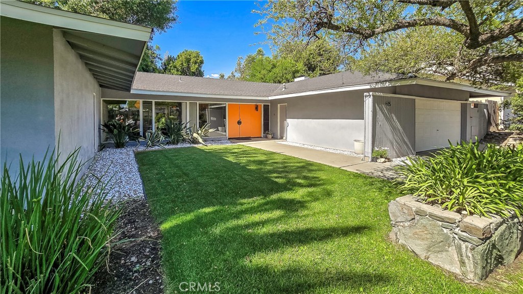 425 Bowling Green Drive, Claremont, CA 91711 — photo 1